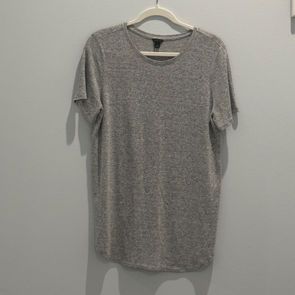 Ann Taylor Rayon/ polyester grey long short sleeved shirt Size M